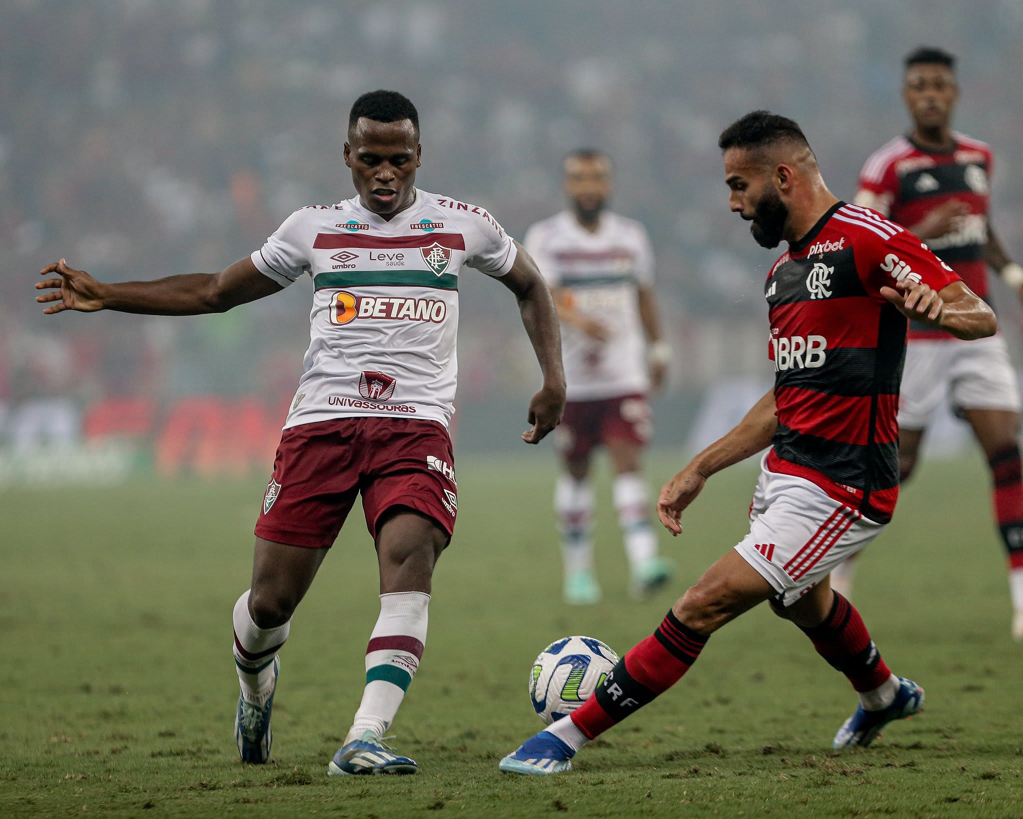 Clássico carioca: Flamengo x Fluminense, saiba onde assistir e escalações prováveis