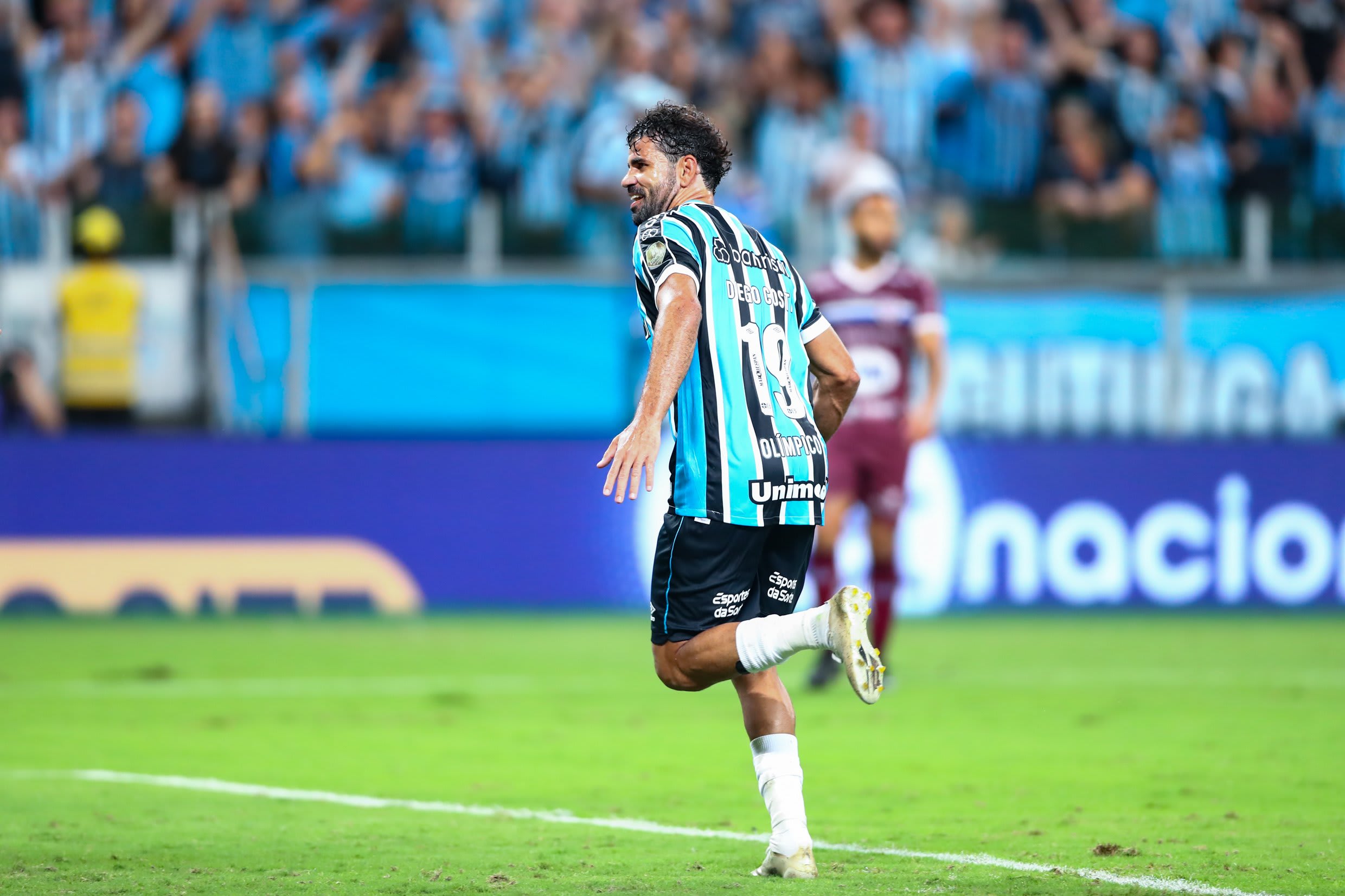 Diego Costa se destaca com rápida adaptação e bom desempenho no Grêmio