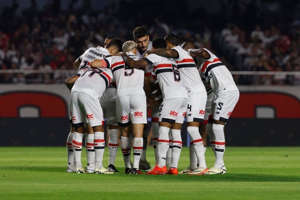 Provável São Paulo: Rafael; Igor Vinícius, Diego Costa, Ferraresi e Michel Araújo; Bobadilla, Galoppo e Nestor; Erick, Ferreirinha e André Silva. (Foto: Rubens Chiri/saopaulofc)