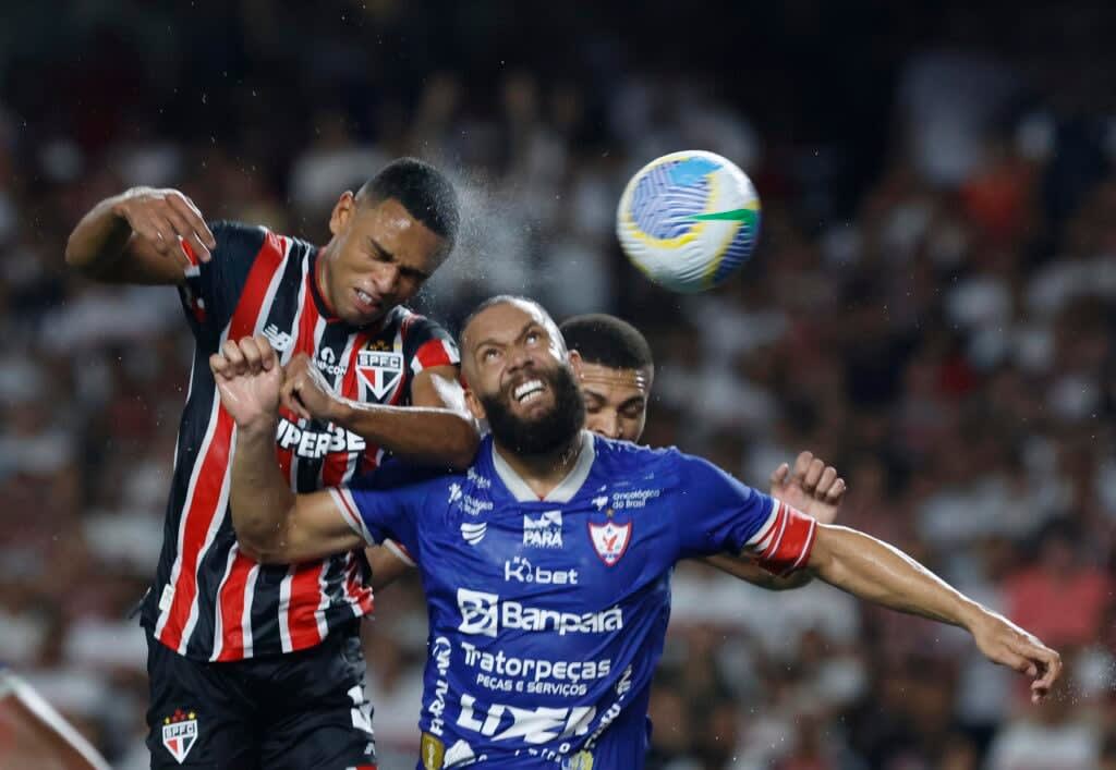 Juan: o centroavante revelado em Cotia foi a estrela da noite em Belém, marcando dois dos três gols do São Paulo na partida.