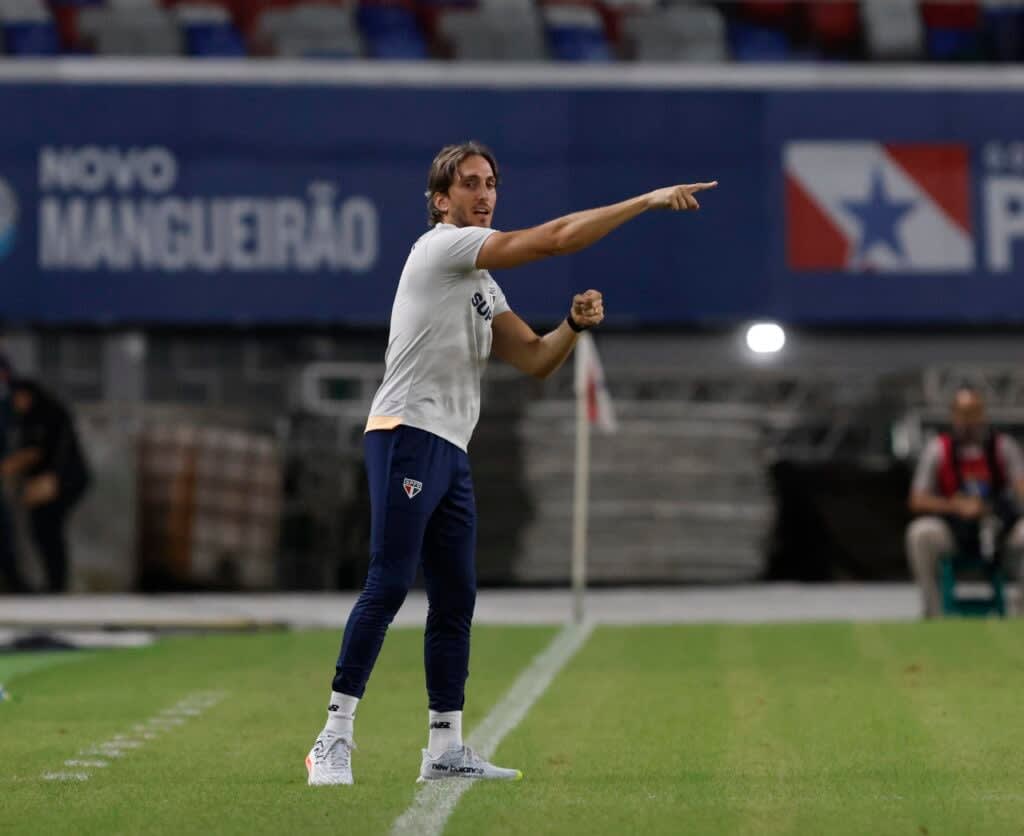  Rafael; Diego Costa, Arboleda e Alan Franco; Igor Vinícius, Alisson, Bobadilla e Michel Araújo (Patryck); Luciano, André Silva e Calleri. Técnico: Luis Zubeldía 