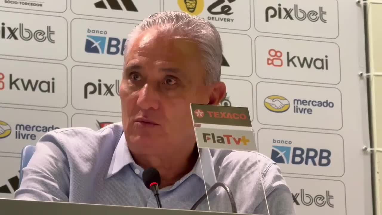 Tite solicita apoio da torcida para jovem jogador e menciona Zico