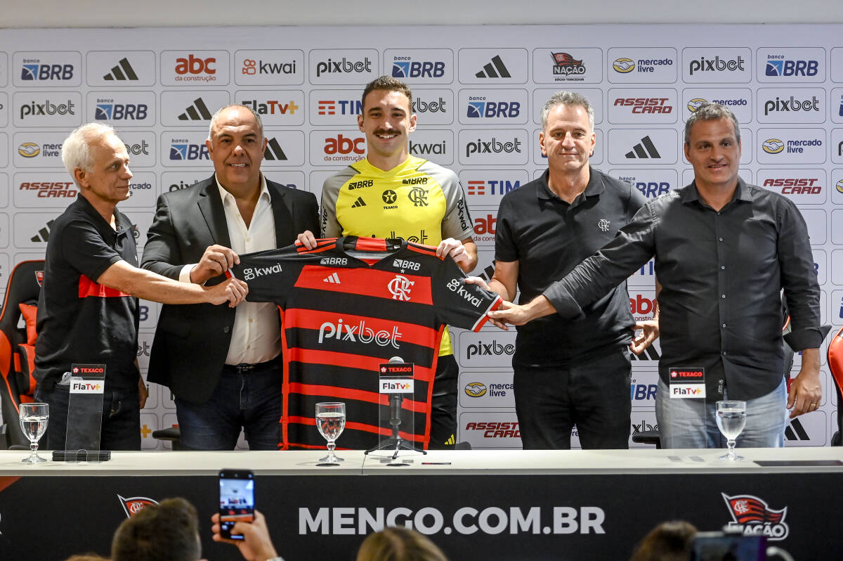 Importância das Conversas com Tite na Adaptação de Léo Ortiz no Flamengo