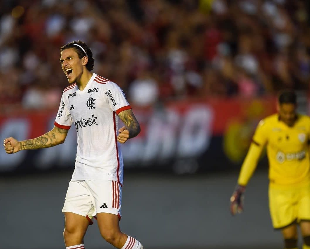 Pedro destaca triunfo do Flamengo sobre o Atlético-GO no Brasileirão