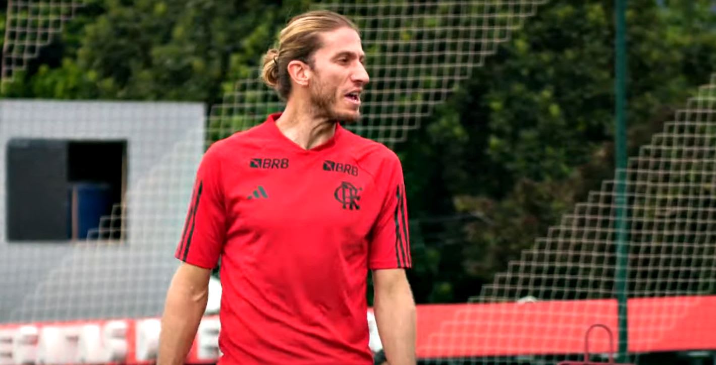 EMPOLGOU! Filipe Luís anima Flamengo como treinador