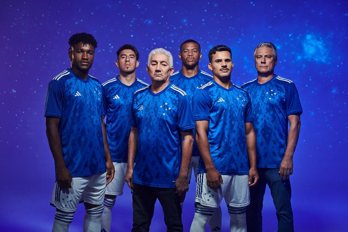 Nova camisa do Cruzeiro para a temporada impressiona torcedores e analistas esportivos