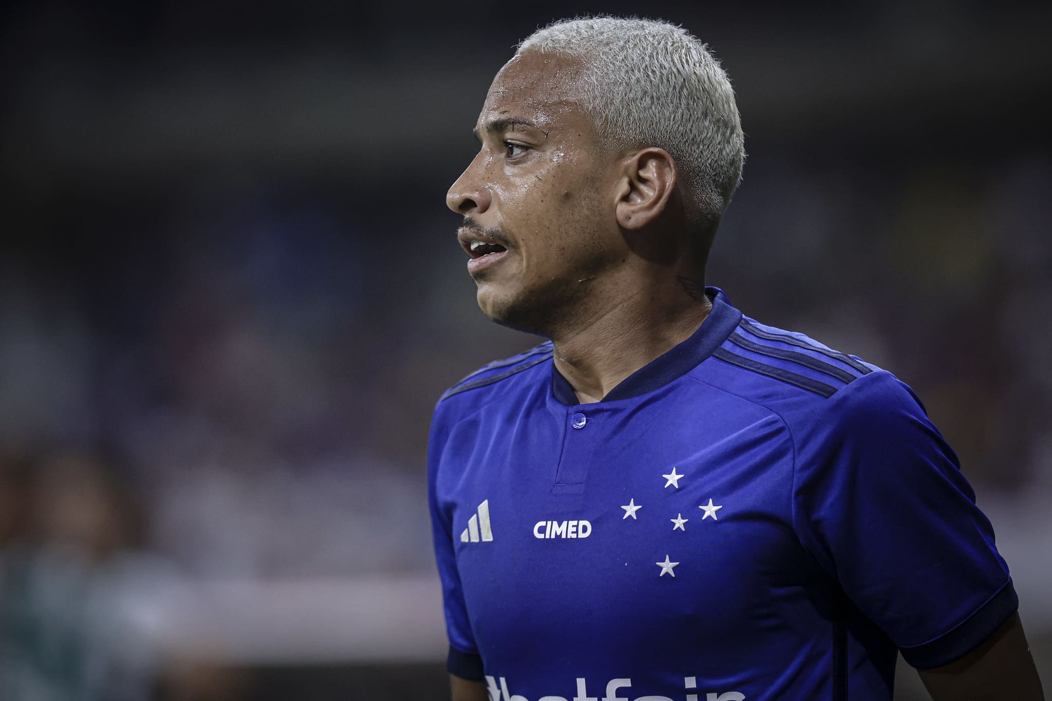 Crescimento de Matheus Pereira no Cruzeiro impressiona; confira estatísticas do meio-campista