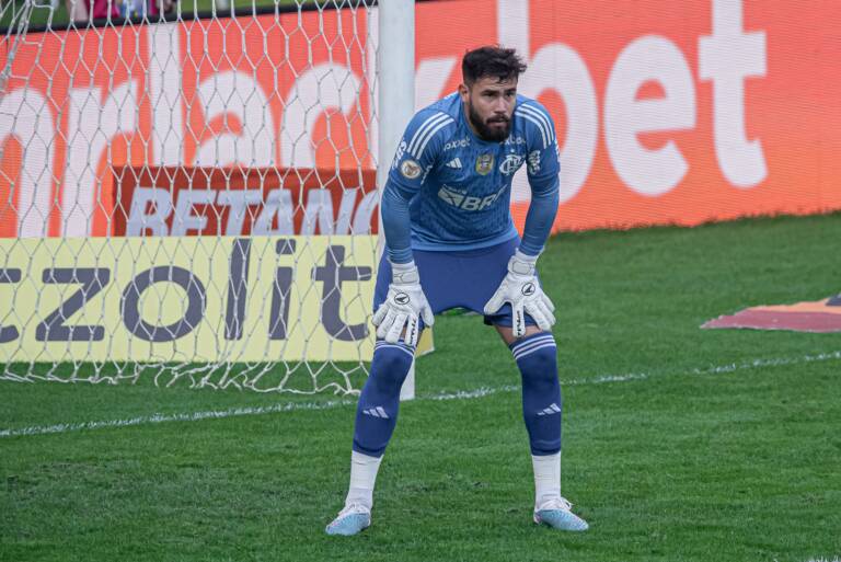 Matheus Cunha crê em reação do Flamengo no Brasileirão: Não podemos desacreditar