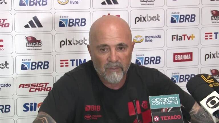 Sampaoli elogia atuação do Flamengo e comenta nova polêmica fora de campo