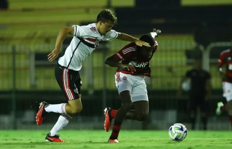 Campeonato Brasileiro Sub-17: como assistir Palmeiras x Flamengo