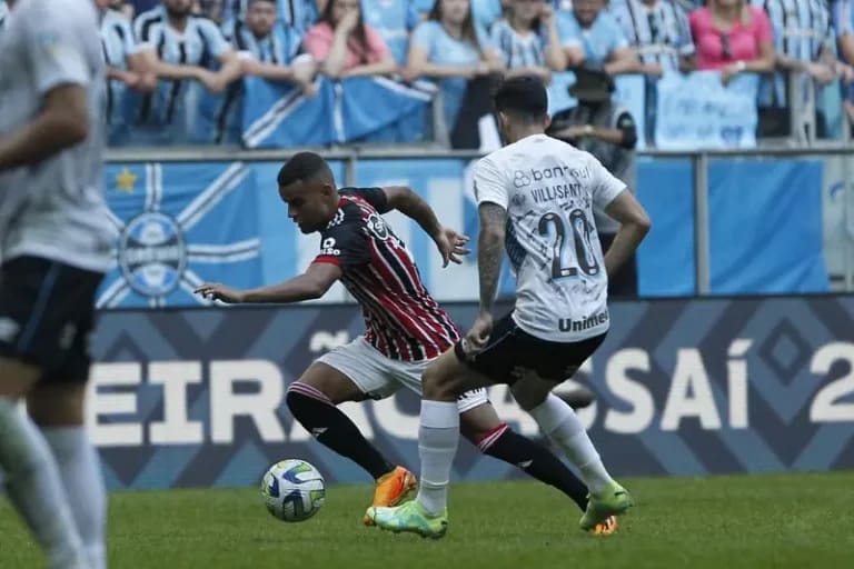 James Rodríguez será titular no São Paulo contra o Grêmio; veja as  escalações