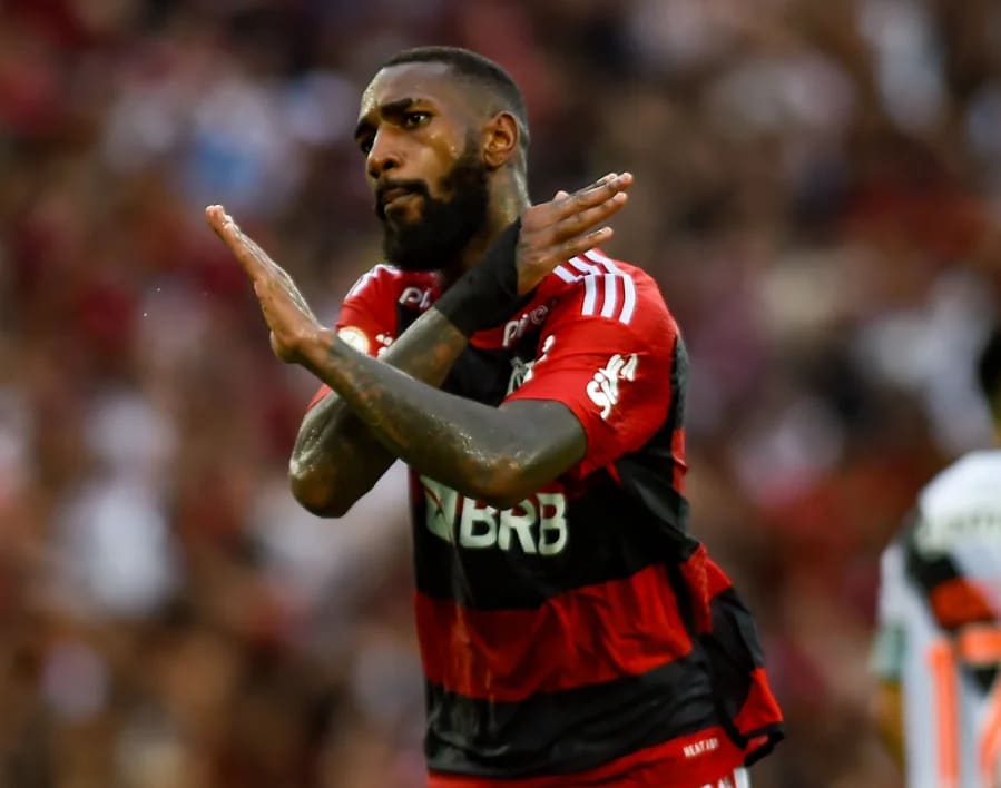 Gerson retorna como camisa 8 do Flamengo.