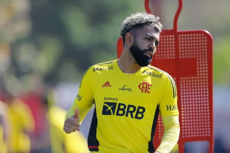 Braz descarta chance de negociar Gabigol com o United e receber Antony por empréstimo no Flamengo