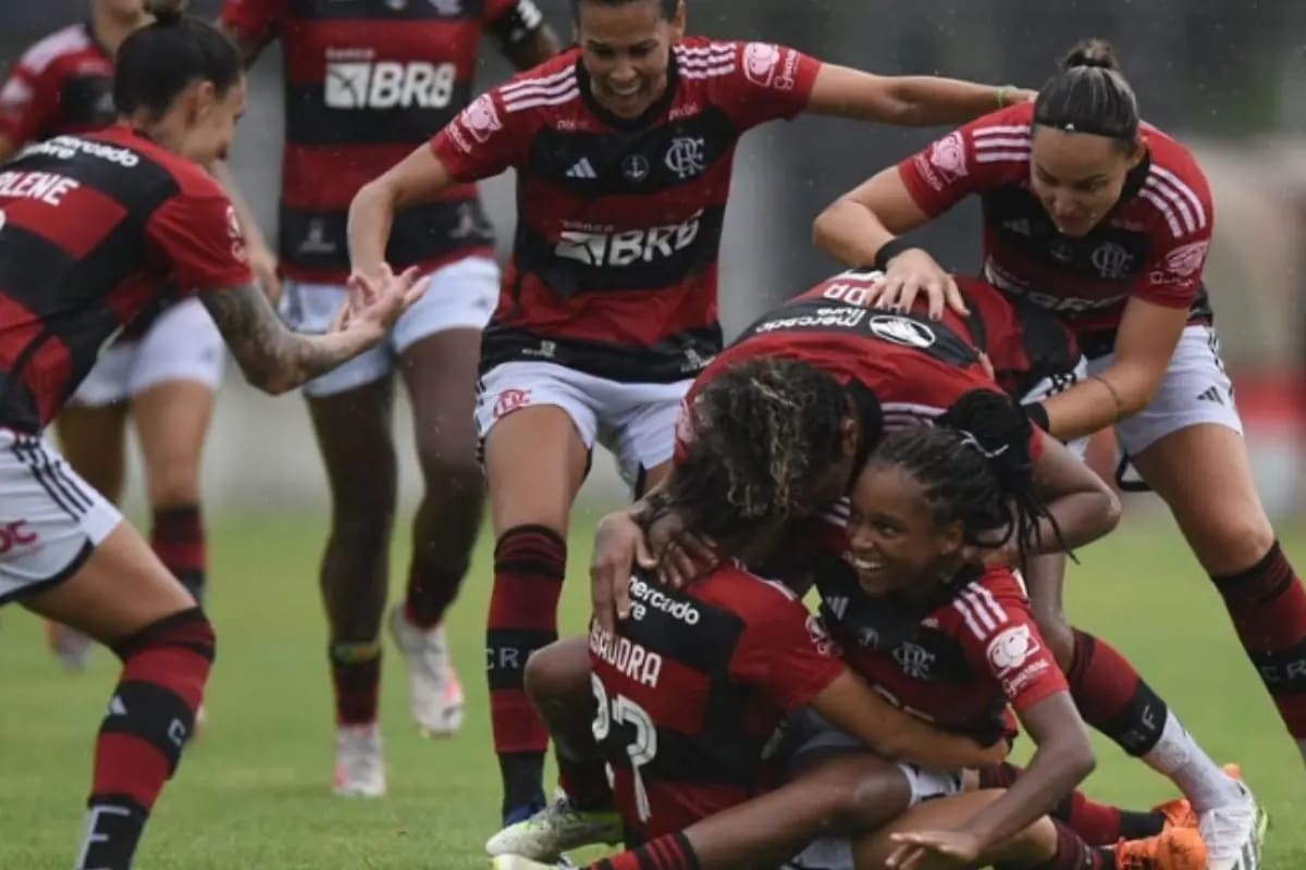 Flamengo supera Botafogo e conquista seu sétimo título do Campeonato Carioca feminino