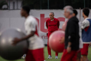 Tite projeta jogo contra o Atlético-MG e enaltece apoio da torcida do Flamengo