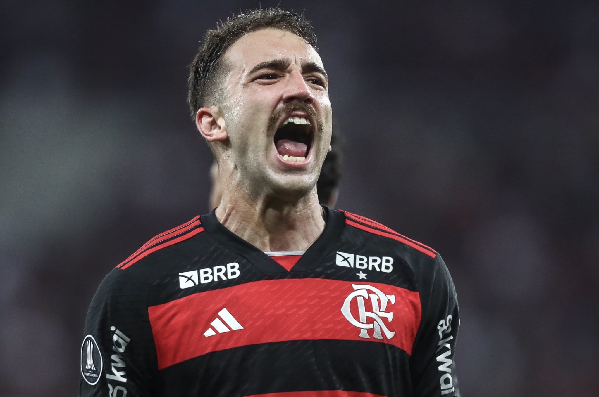 Zagueiro leo ortiz destaca-se em estreia pelo flamengo