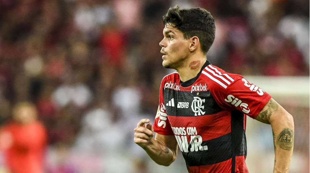 CRITICADO! Ayrton Lucas condenado por torcedores em gol sofrido em Bolívar x Flamengo