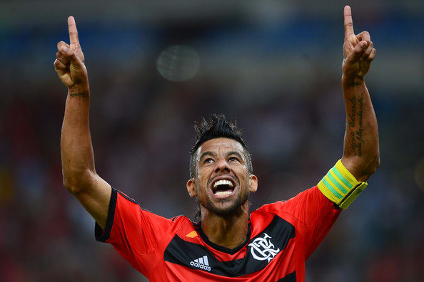 Léo Moura diz que errou ao sair do Flamengo e esclarece atrito com Luxemburgo