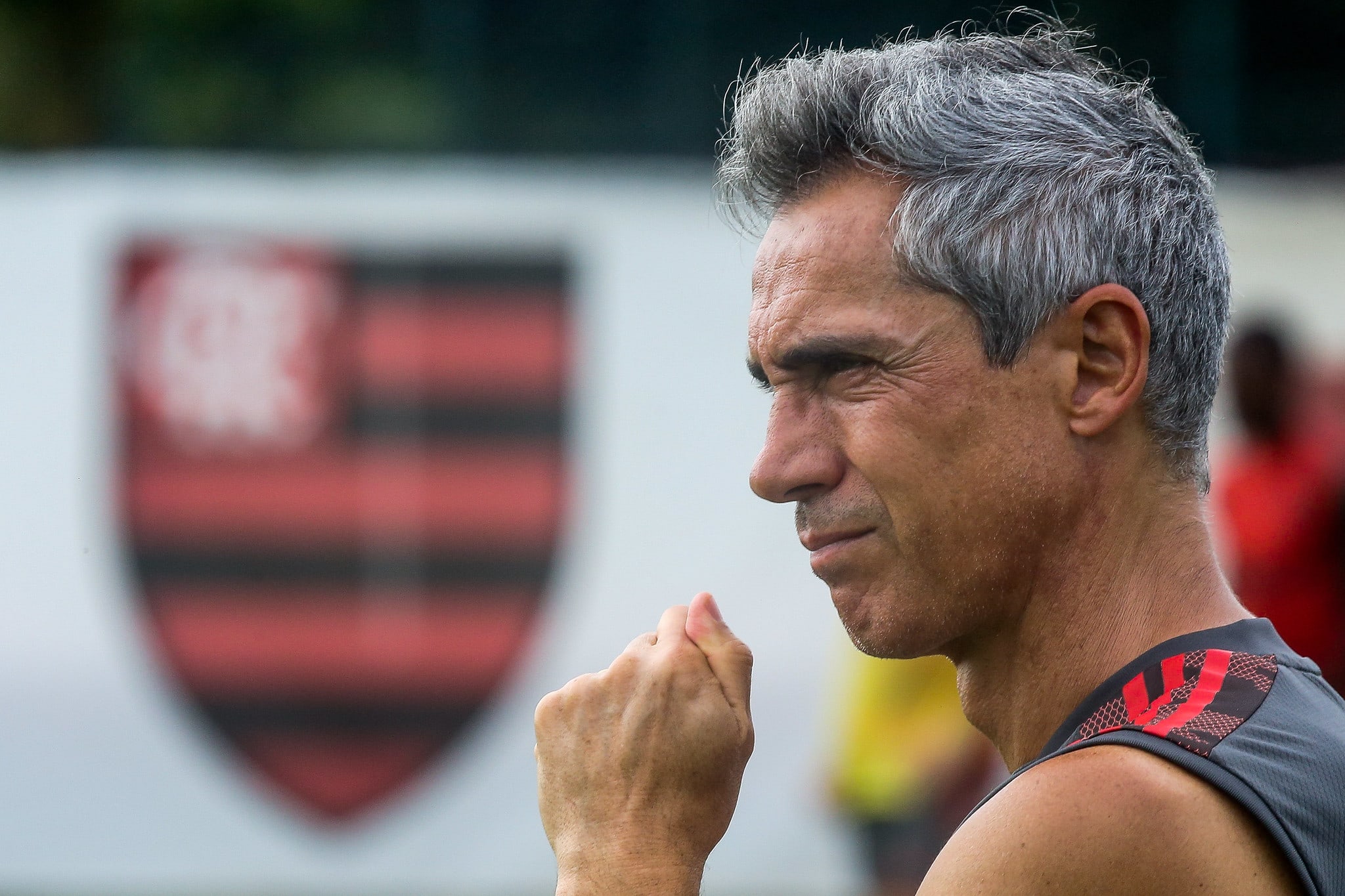 Flamengo e São Paulo se enfrentam em péssima hora para ambos, analisa jornalista