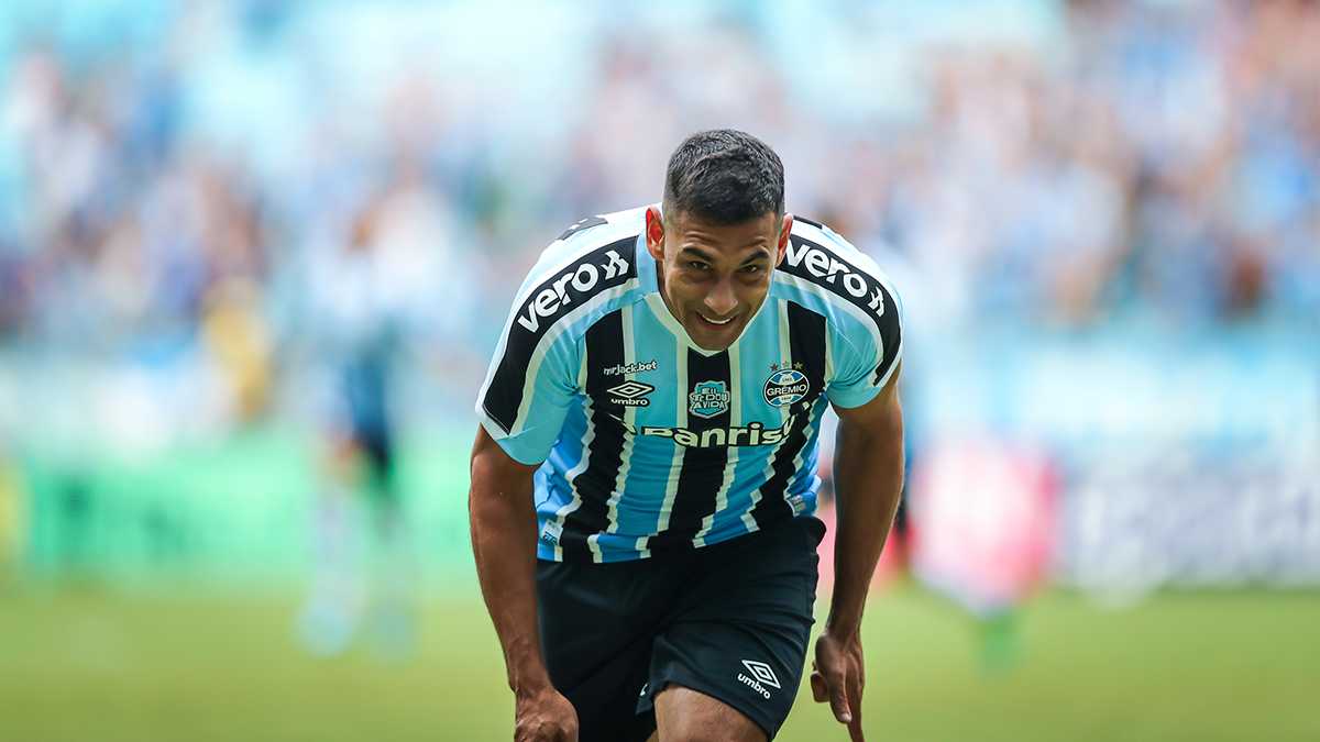 [COMENTE] Como você avalia o desempenho do Grêmio na vitória diante do Internacional?