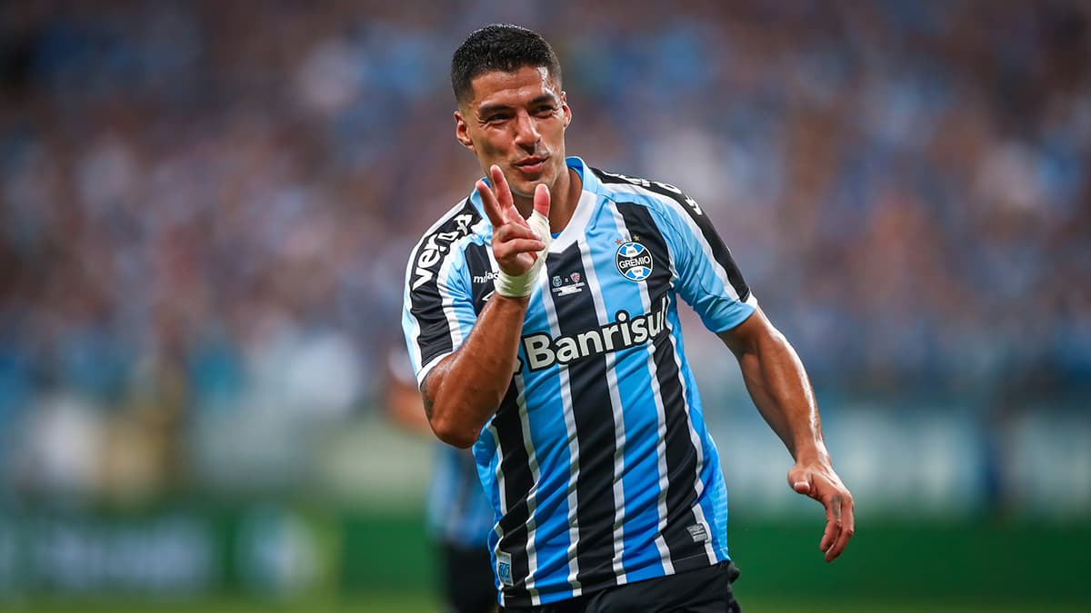 GRÊMIO ACERTA MAIS UM JOGADOR PARA RENATO E PLANEJA SUBSTITUTO DE SUÁREZ 