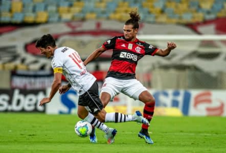 Veja os melhores momentos da vitória do Mengão no clássico