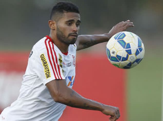 Kayke vê motivação e rechaça pressão por ausência de gols do Fla