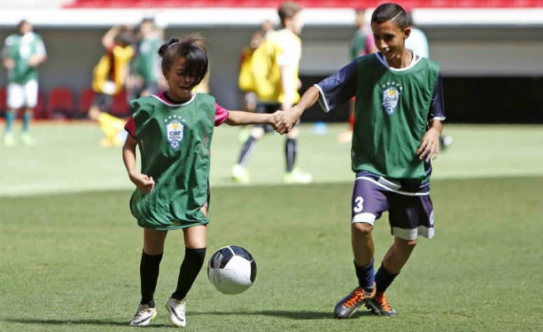 Anteprojeto prevê direito a clubes de formarem atletas a partir dos 12 anos