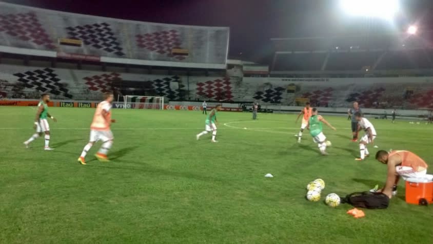 Reservas do Flamengo treinam no Arruda após vitória