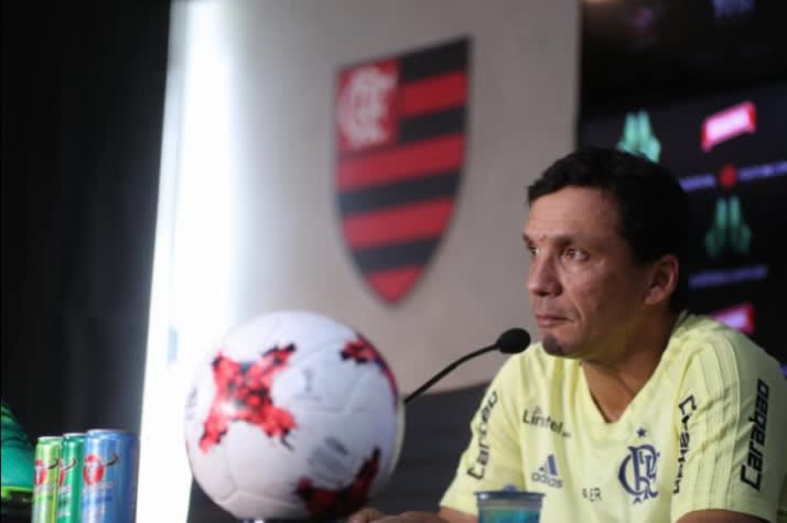 Zé Ricardo prevê clássico equilibrado e lamenta jogo fora do Maracanã