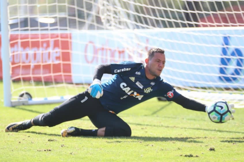 Diego Alves volta ao Couto Pereira, onde conseguiu acesso com o Galo