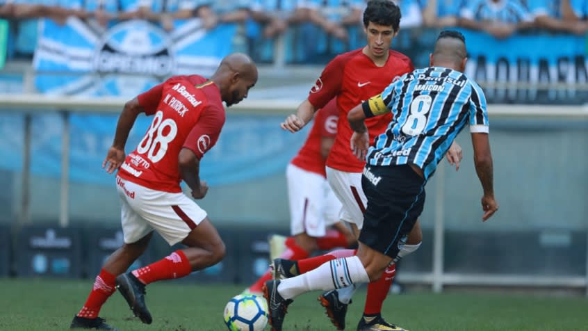 Grêmio pressiona, mas para na retranca do Internacional