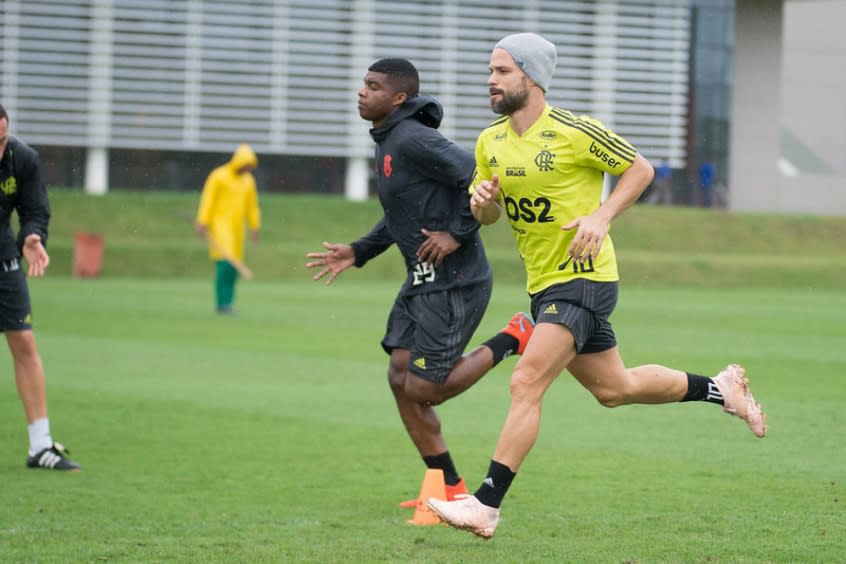 Elenco do Flamengo encerra preparação para duelo contra o Atlético-MG