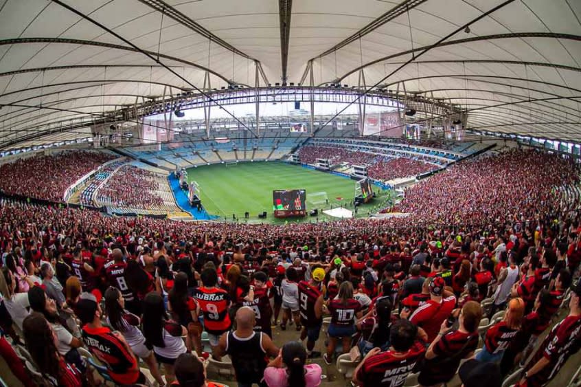 VAI LOTAR! Torcida do Flamengo esgota ingressos contra o Bangu para volta ao Maracanã