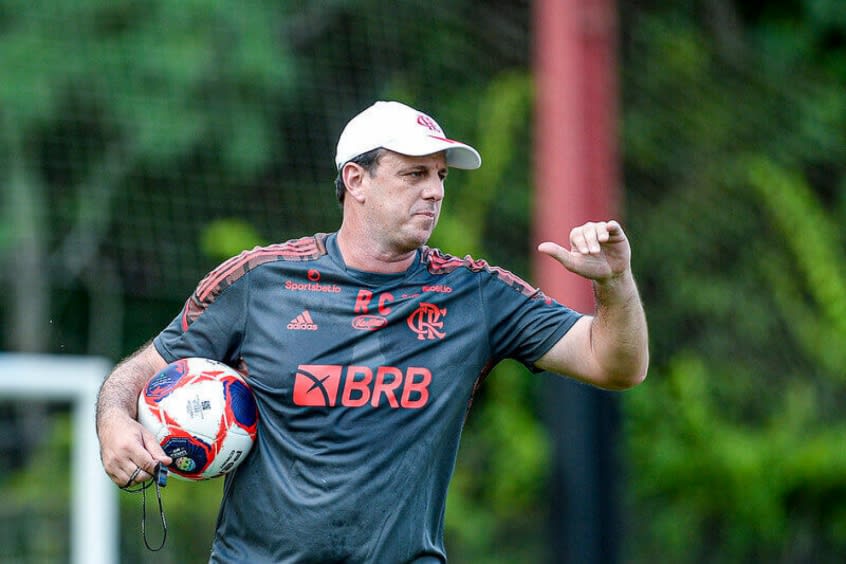 Ceni: Flamengo tem que fazer com que Hugo evolua com os pés