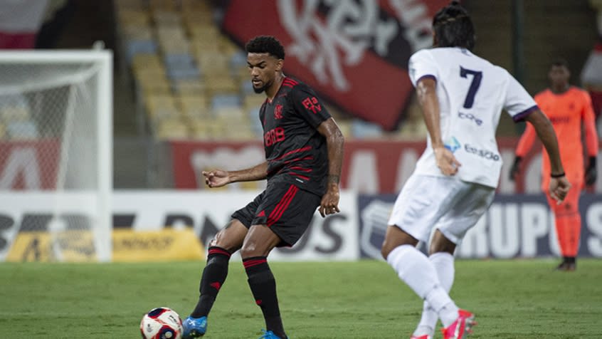 Bruno Viana apresenta credenciais no Flamengo; veja raio-x