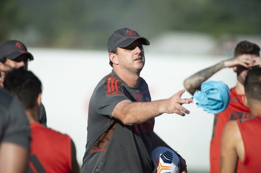 Com dois jogos em 48 horas, Flamengo usará titulares no clássico e decide poupar diante da Portuguesa