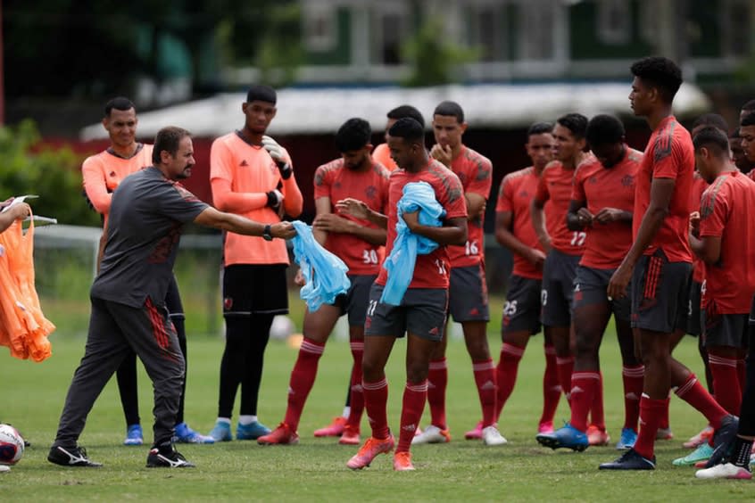 Com média de idade abaixo dos 19 anos como desafio, Flamengo estreia Copinha com mundo de olho em joias