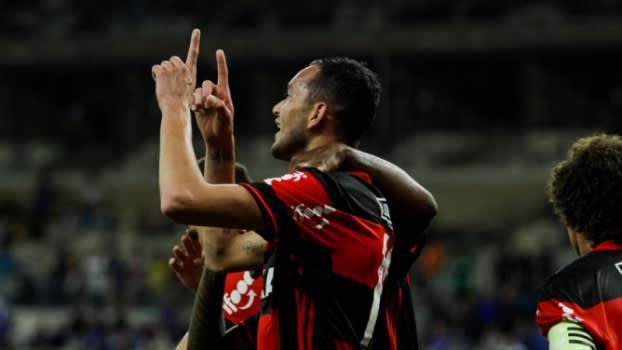 Com gol do estreante Réver, Fla vence o Cruzeiro no Mineirão