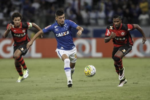 Vibrar com vitória do rival? Brasileirão mostra que tudo é possível na reta final