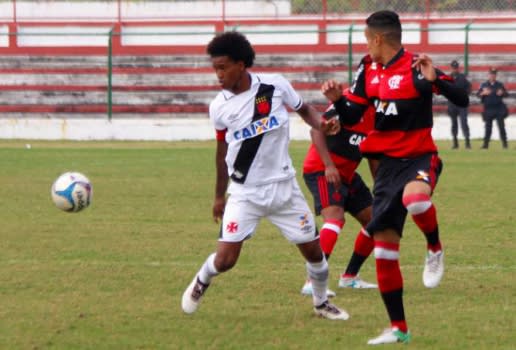 Com vantagem, Vasco decide com o Flamengo o título do Carioca Sub-20