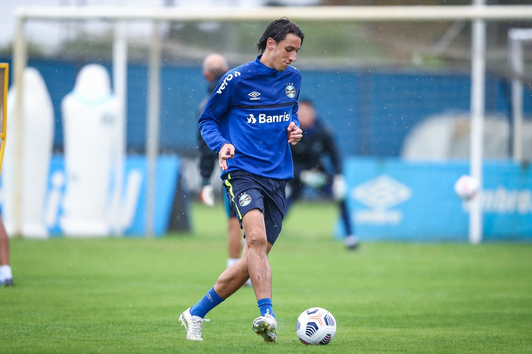 Geromel comenta decisão do Grêmio contra o Caxias e elogia Ruan: Personalidade, velocidade e qualidade