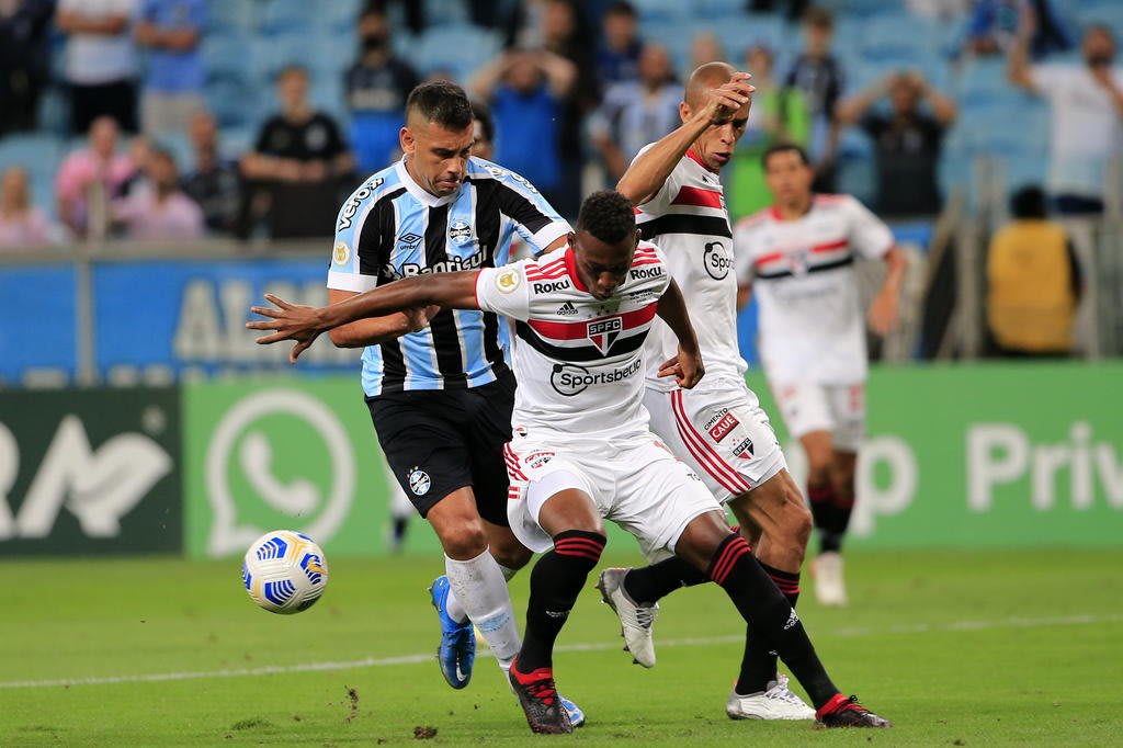 Veja os melhores momentos de Grêmio 3 x 0 São Paulo