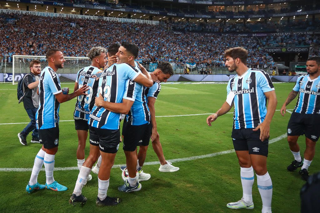 Renato definirá preservados no Grêmio somente na véspera do jogo contra o São José