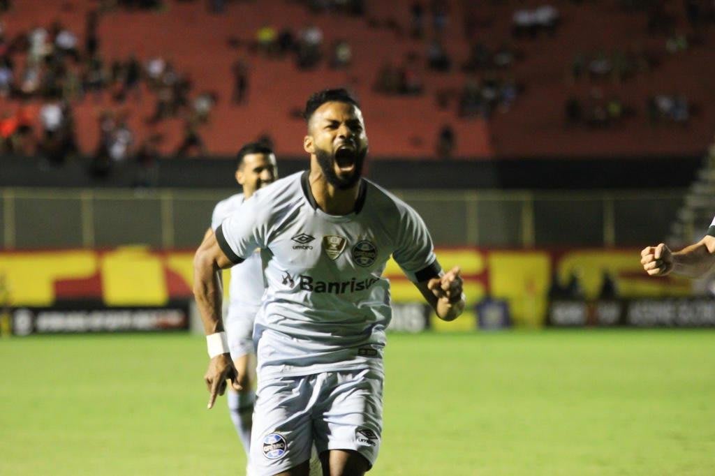 Grêmio busca o centésimo gol na temporada