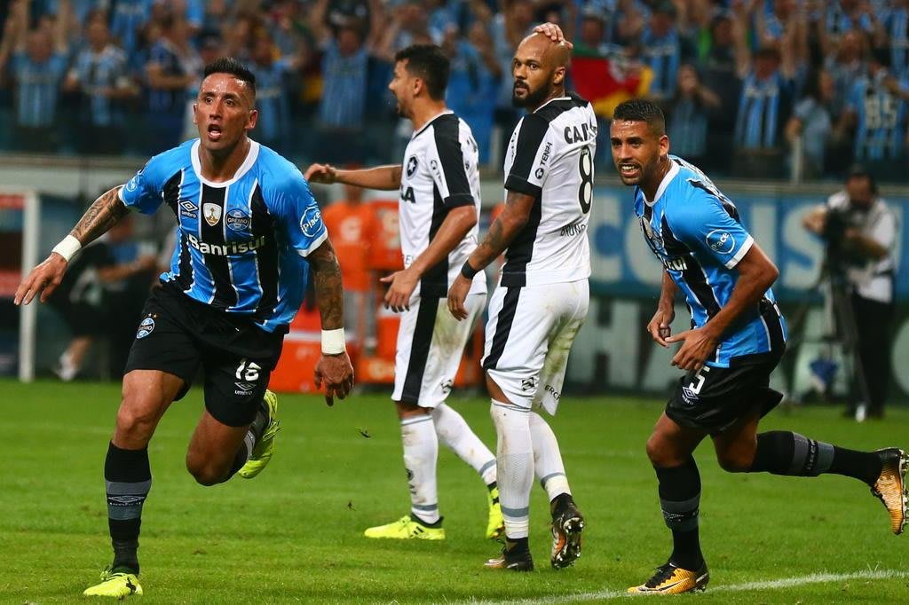 Mesmo sem jogar a toalha no Brasileiro, chance do Grêmio é a Libertadores