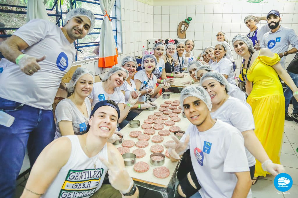 O gol mais bonito: Grêmio promove a 1ª Hamburgada do Bem