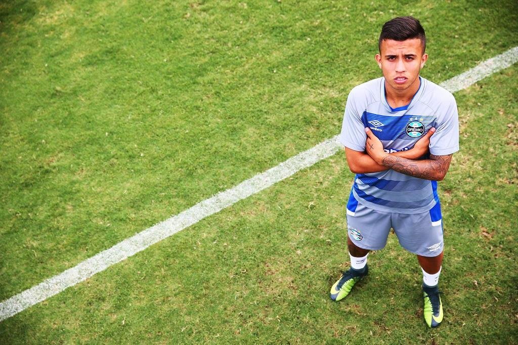 Matheus Henrique fala da expectativa de ficar no Grêmio