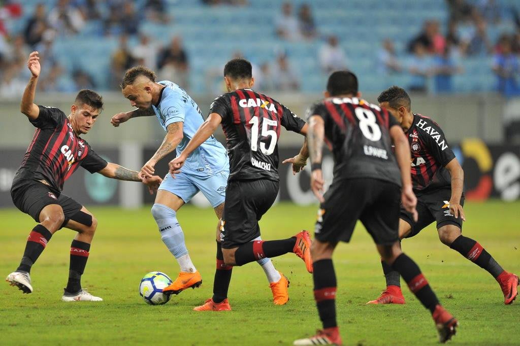 Grêmio pede adiamento de jogo contra o Athletico-PR pelo Brasileirão e vê Palmeiras privilegiado