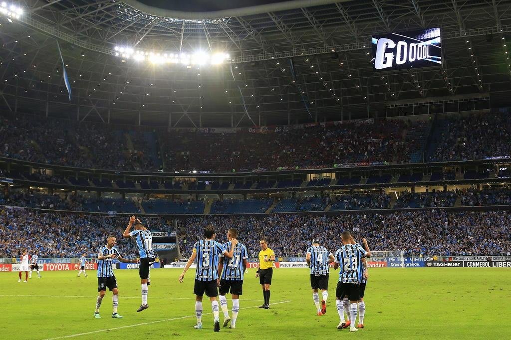 Grêmio acostuma mal seu torcedor do século 21